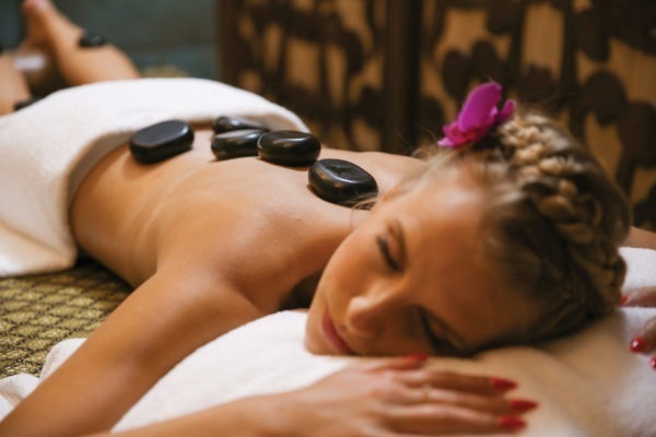 masaz_kamieniami_bazaltowymi